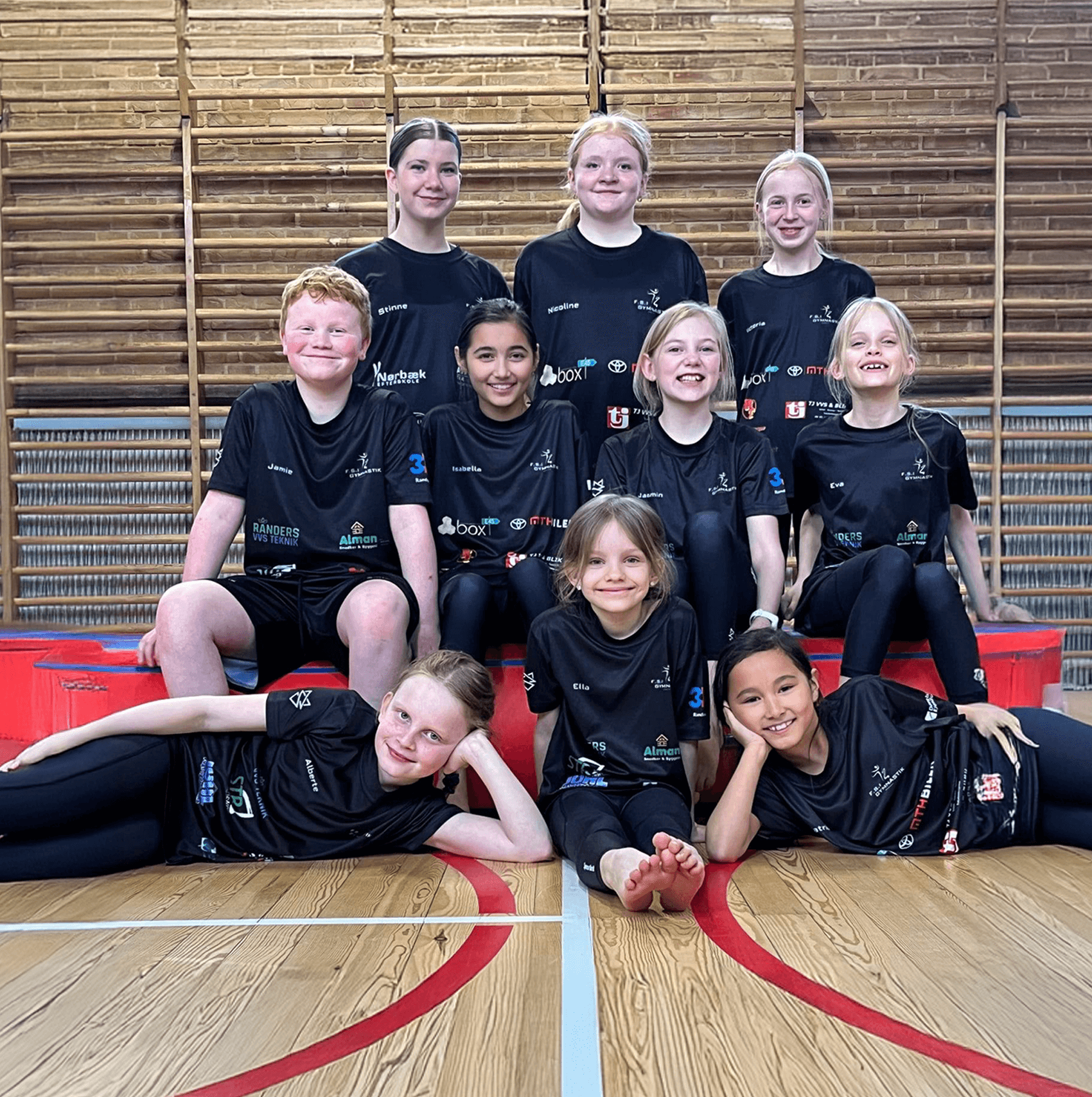 Klubtøj sponsoreret af SponsorWorld